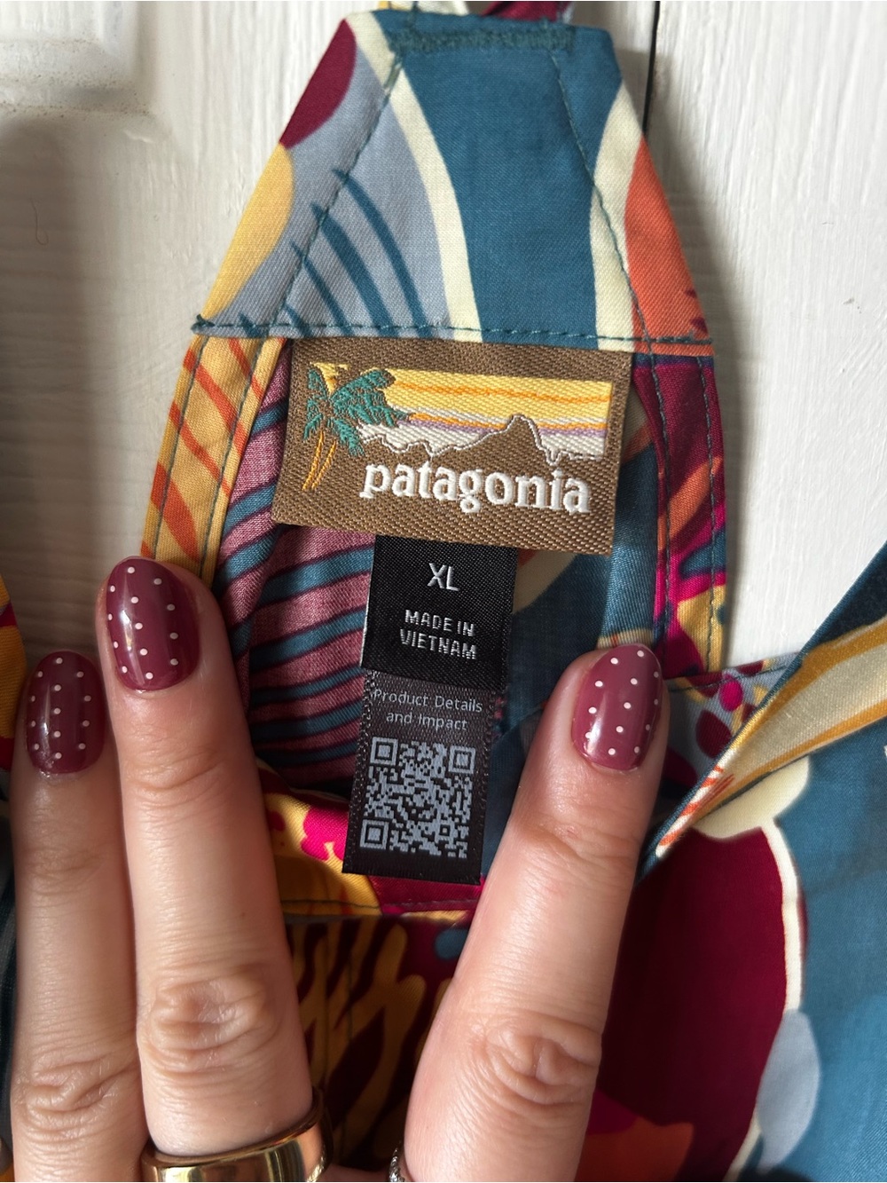 Patagonia colorful fish romper - Picture 4 of 5